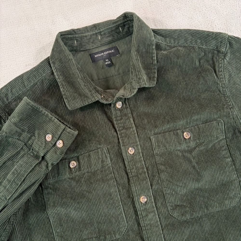 Banana Republic Twin Pockets Mistleto Work Shirt in Green Corduroy Heavy Men XL